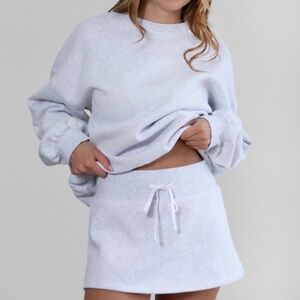 NWT tic toc light gray fleece skort